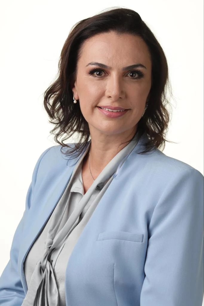 Dra. Cynthia Nicolau, médica otorrinolaringologista em Curitiba